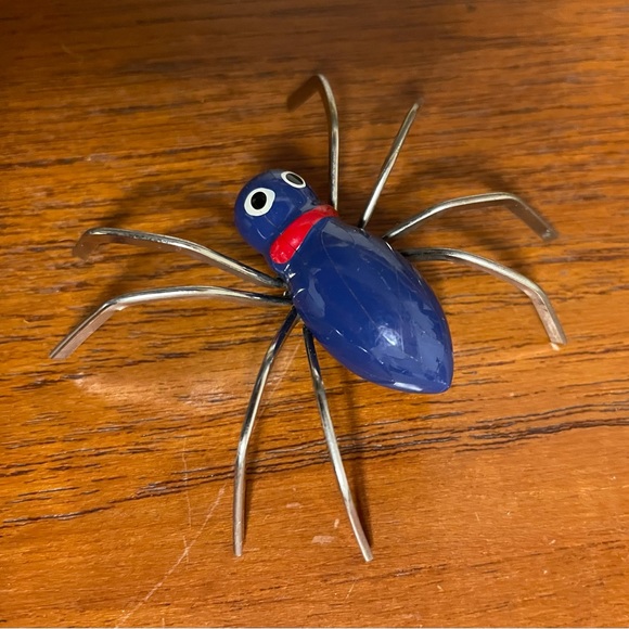 Vintage Spider Brooch - Picture 3 of 4